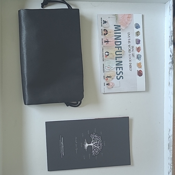 Rose Quartz wire tree - Picture 3 of 3